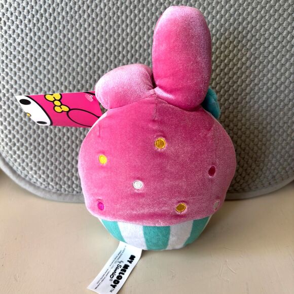 Gund Sanrio 9" My Melody Cupcake My Melody Plush Toy Hello Kitty - Picture 2 of 4